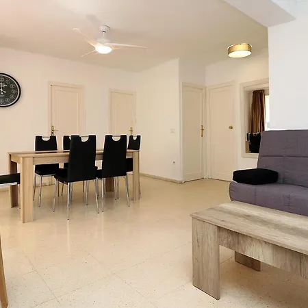 Tugar 1-1 Apartment *